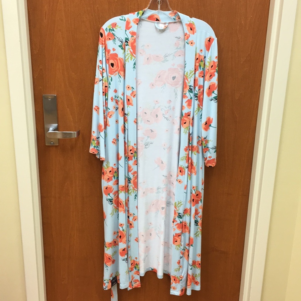 Lightweight Floral Bathrobe with belt and pockets